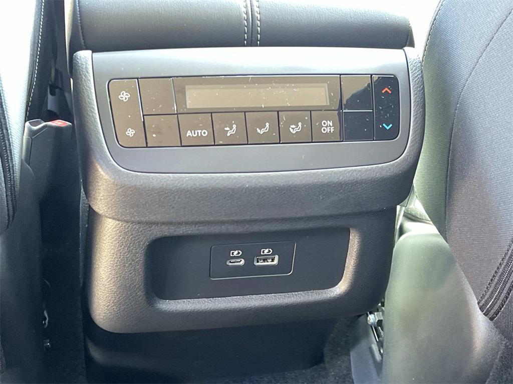 new 2025 Nissan Pathfinder car, priced at $35,174