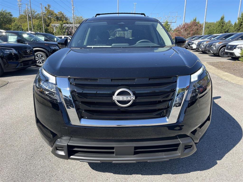 new 2025 Nissan Pathfinder car, priced at $35,174
