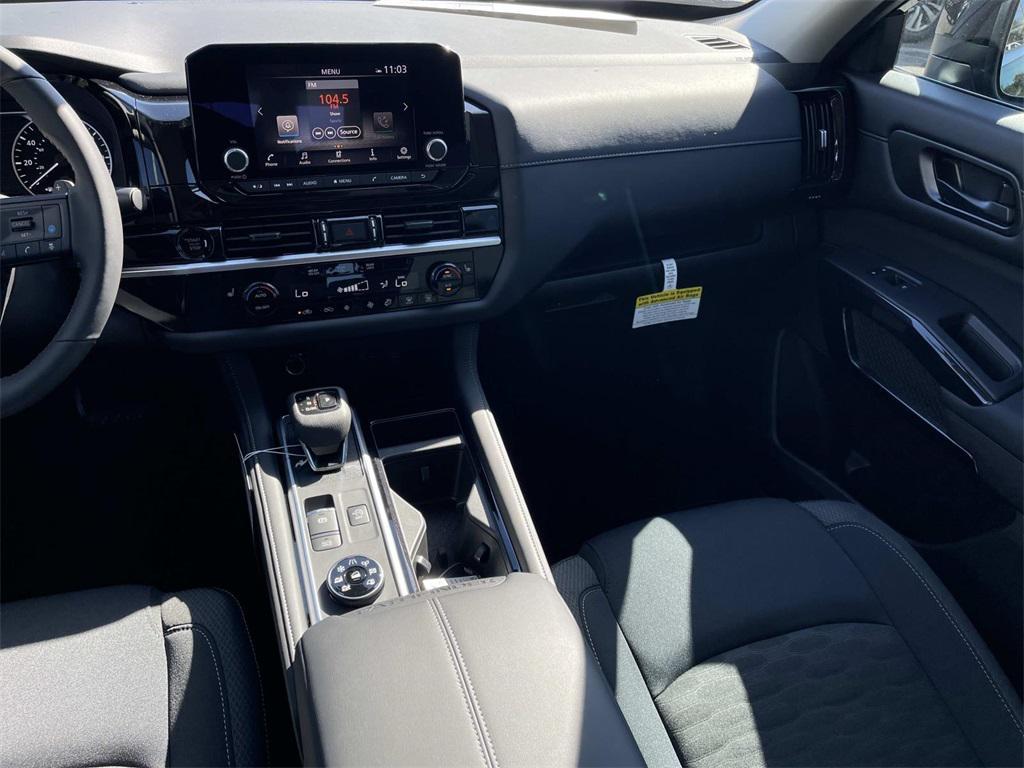 new 2025 Nissan Pathfinder car, priced at $35,174