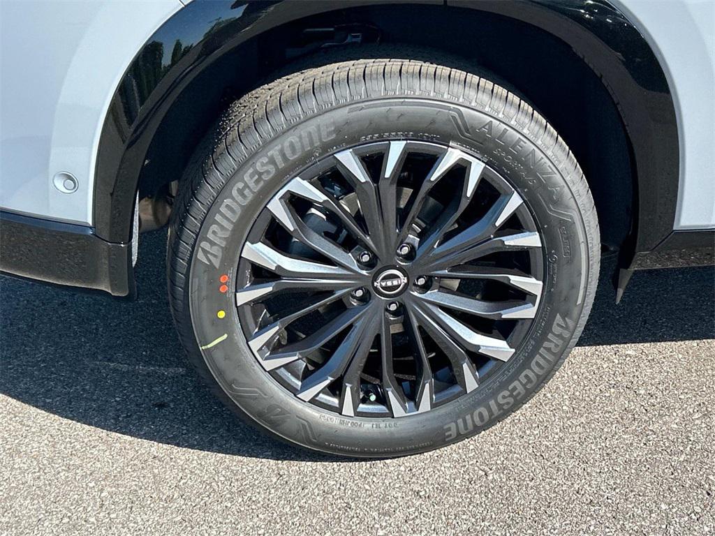 new 2025 Nissan Rogue car, priced at $41,558