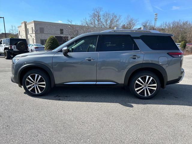 new 2025 Nissan Pathfinder car, priced at $48,334