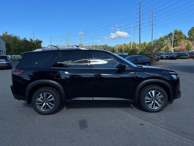 new 2024 Nissan Pathfinder car, priced at $38,540