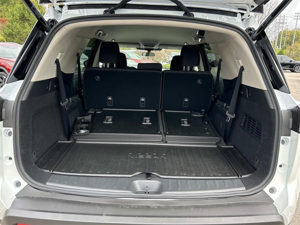 new 2025 Nissan Pathfinder car, priced at $33,689