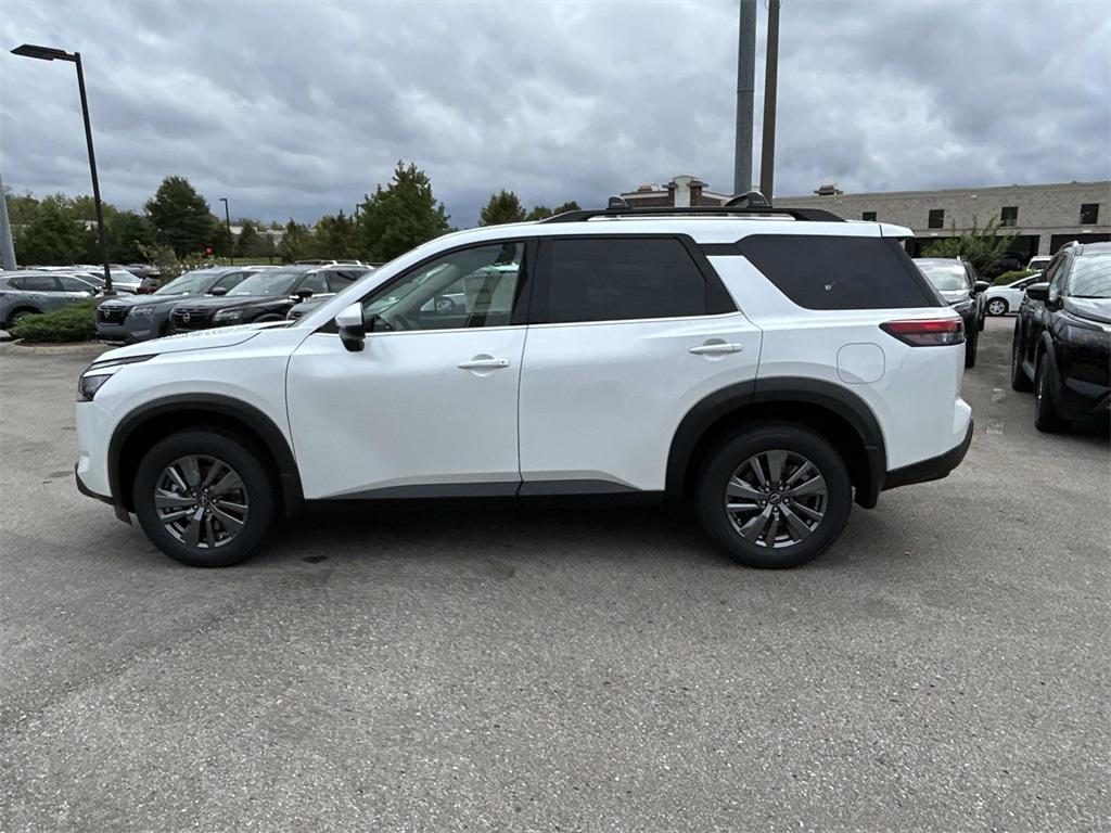 new 2025 Nissan Pathfinder car, priced at $33,689