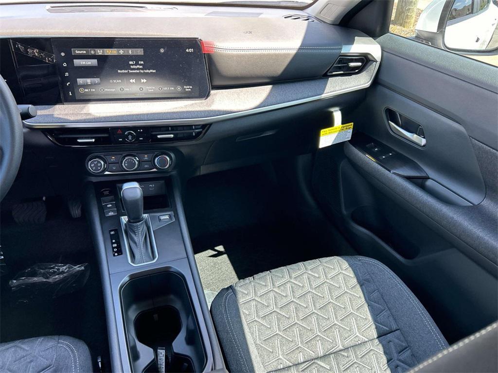 new 2025 Nissan Kicks car, priced at $23,166