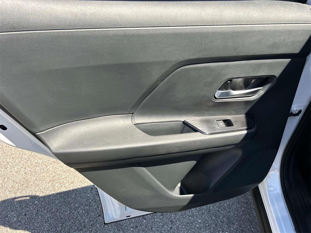 new 2025 Nissan Kicks car, priced at $23,166