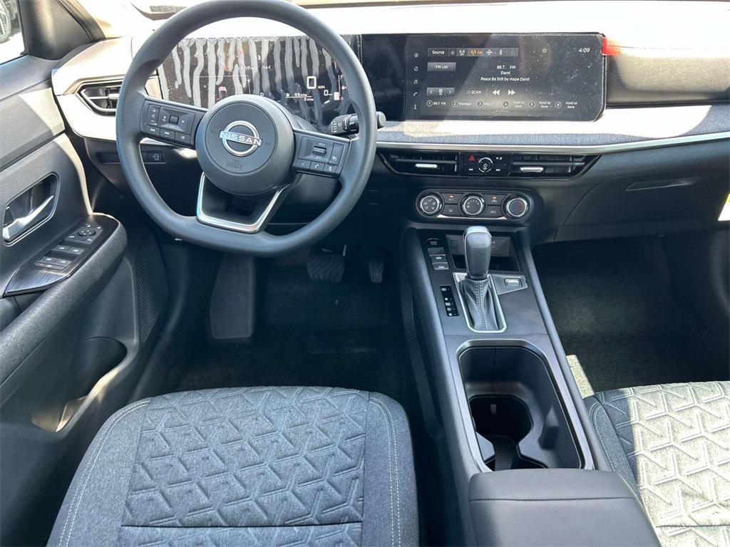 new 2025 Nissan Kicks car, priced at $21,965