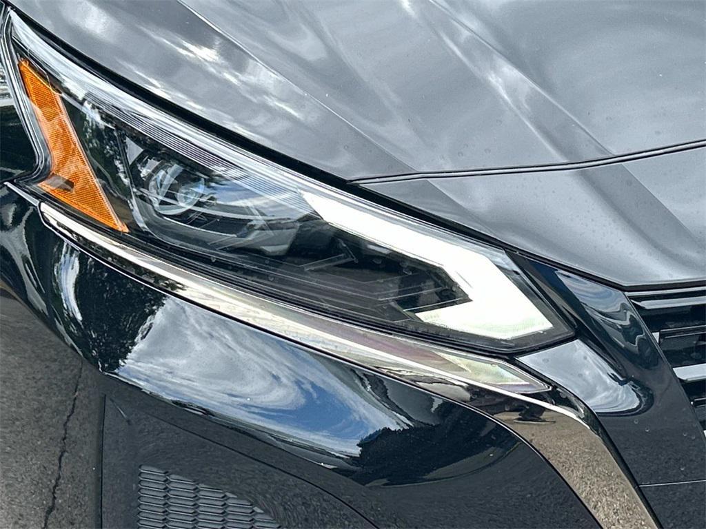 new 2025 Nissan Altima car, priced at $33,237