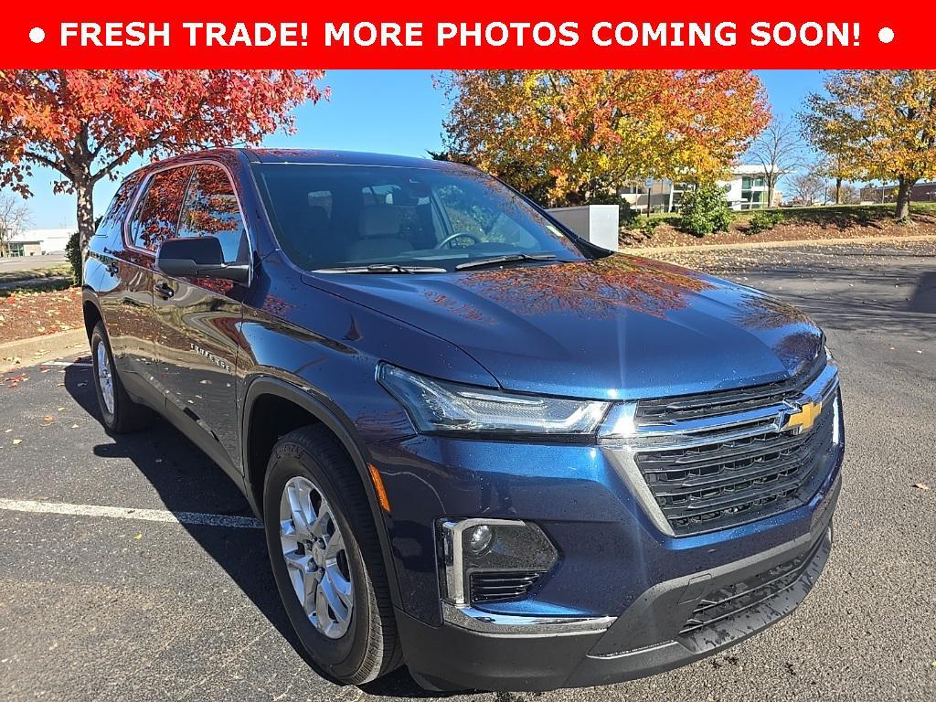used 2023 Chevrolet Traverse car, priced at $29,096