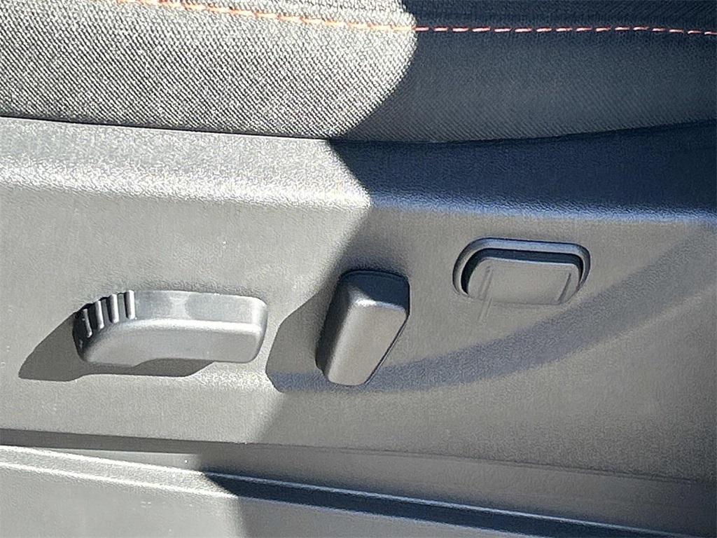 new 2026 Nissan Frontier car, priced at $42,523