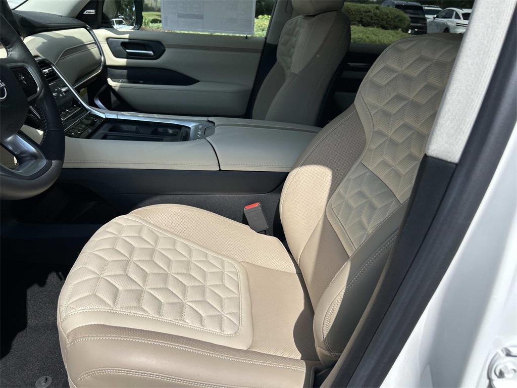new 2026 Nissan Armada car, priced at $77,399