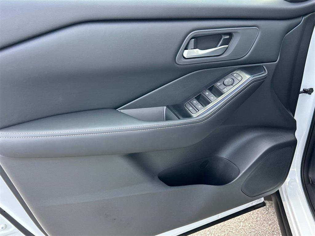 new 2026 Nissan Rogue car, priced at $27,763