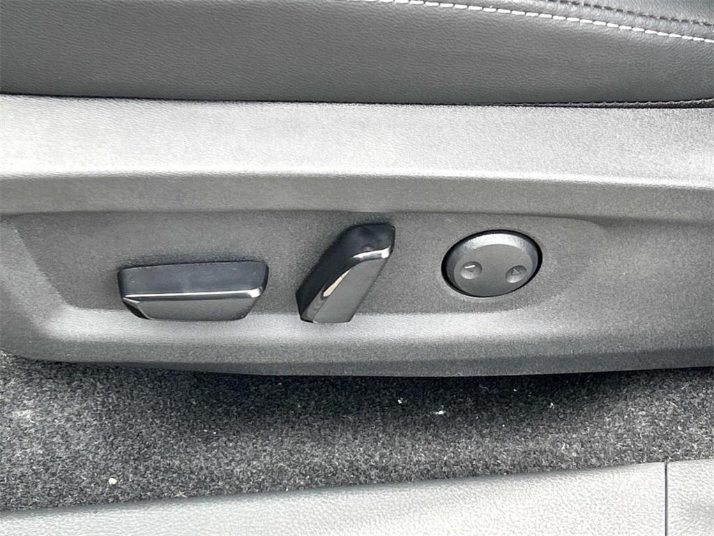 new 2025 Nissan Murano car, priced at $40,657