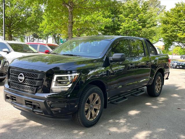 new 2024 Nissan Titan car, priced at $44,438