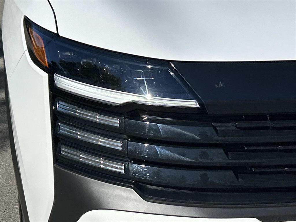 used 2025 Nissan Kicks car, priced at $20,814