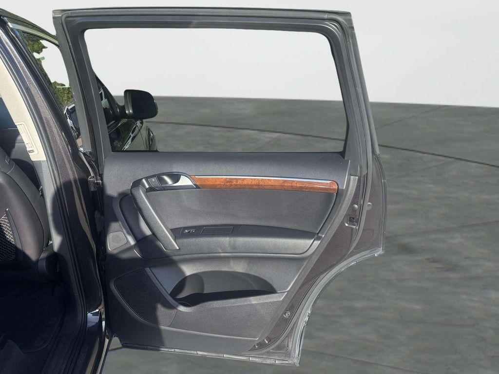 used 2015 Audi Q7 car, priced at $8,500