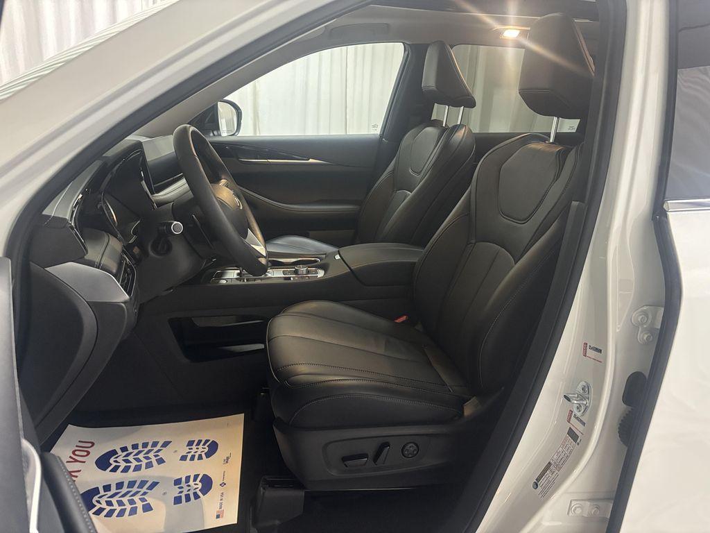 used 2024 INFINITI QX60 car, priced at $37,000