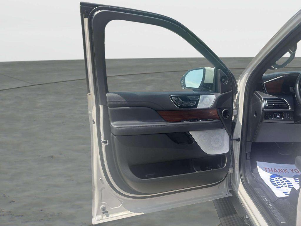 used 2024 Lincoln Navigator car, priced at $76,000