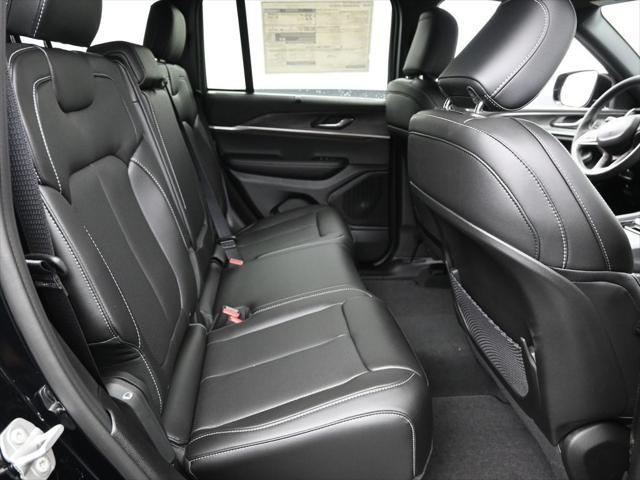 new 2025 Jeep Grand Cherokee car, priced at $49,071