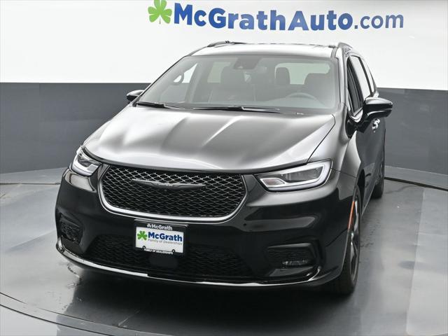 new 2025 Chrysler Pacifica car, priced at $49,411