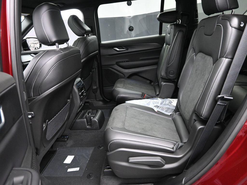 new 2025 Jeep Grand Cherokee L car, priced at $43,230