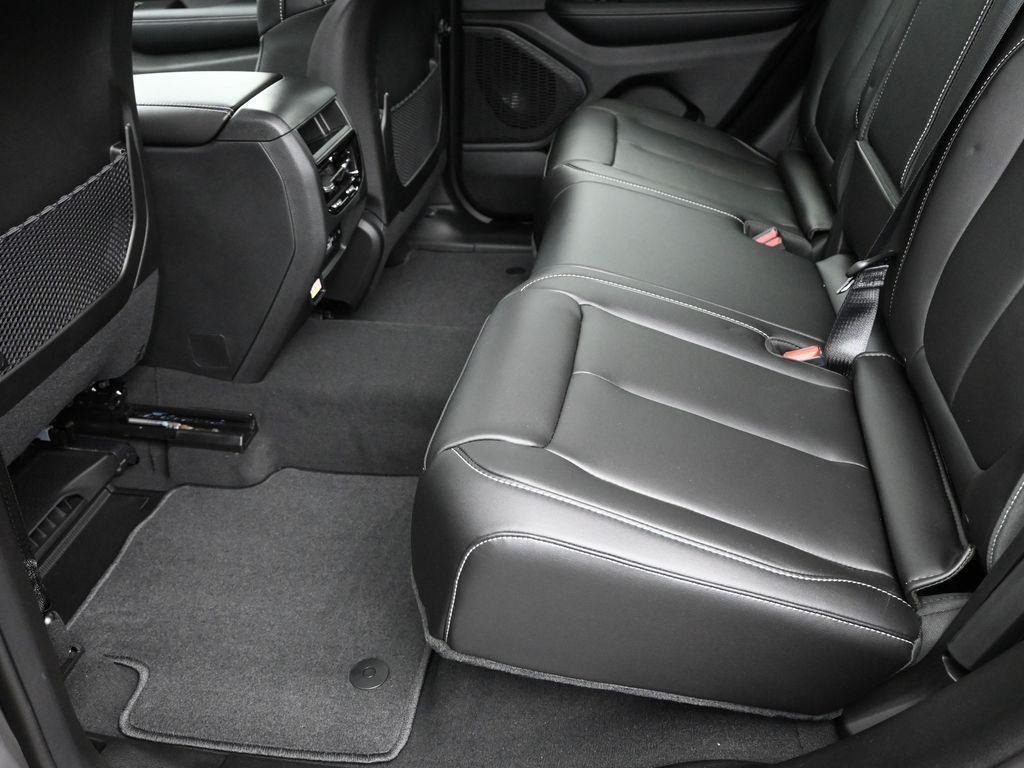 new 2025 Jeep Grand Cherokee car, priced at $43,760