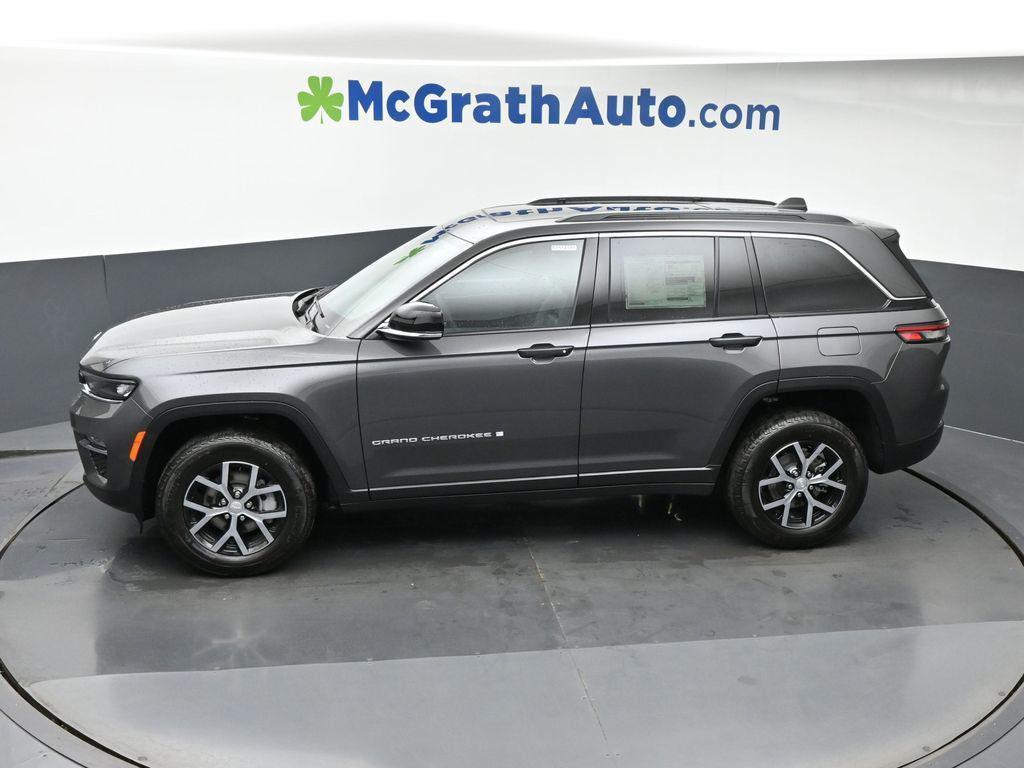 new 2025 Jeep Grand Cherokee car, priced at $43,760