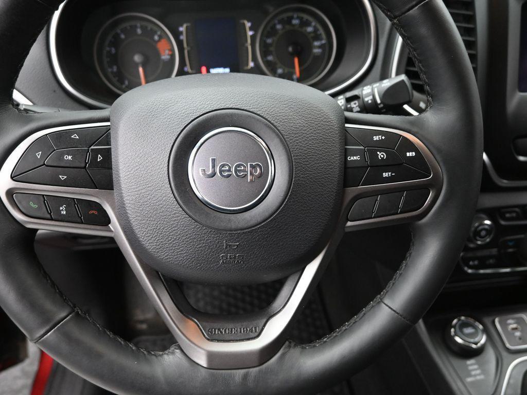 used 2019 Jeep Cherokee car, priced at $9,990