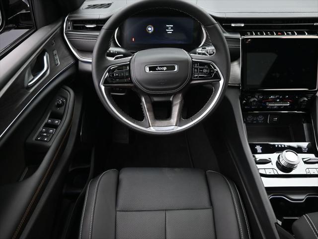 new 2025 Jeep Grand Cherokee car, priced at $55,851