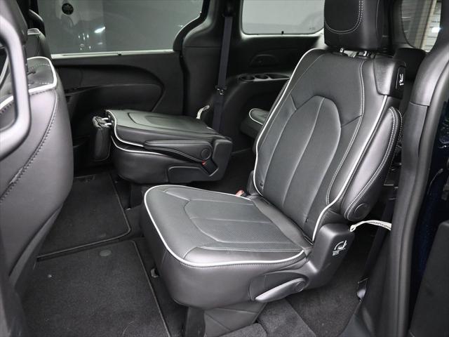new 2025 Chrysler Pacifica car, priced at $48,821