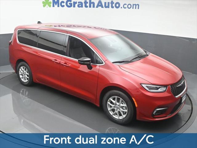 new 2025 Chrysler Pacifica car, priced at $42,920