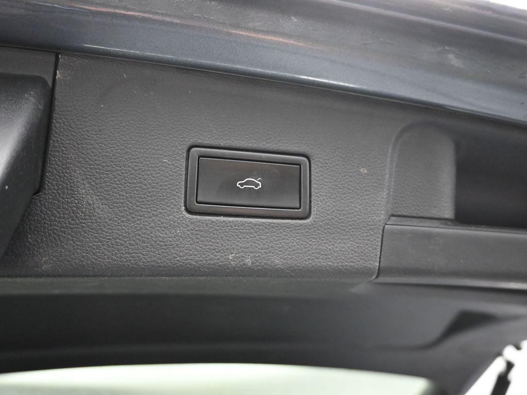 used 2021 Volkswagen Atlas car, priced at $24,398