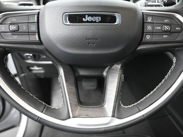 new 2025 Jeep Grand Cherokee car, priced at $45,199