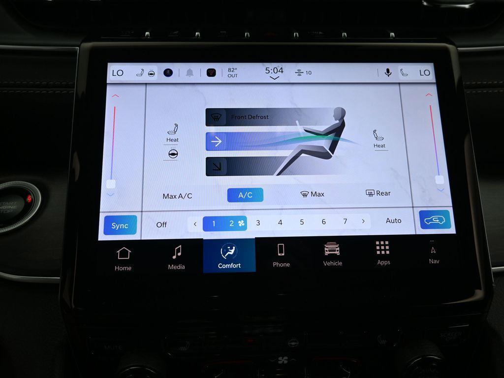 new 2025 Jeep Grand Cherokee car, priced at $45,890