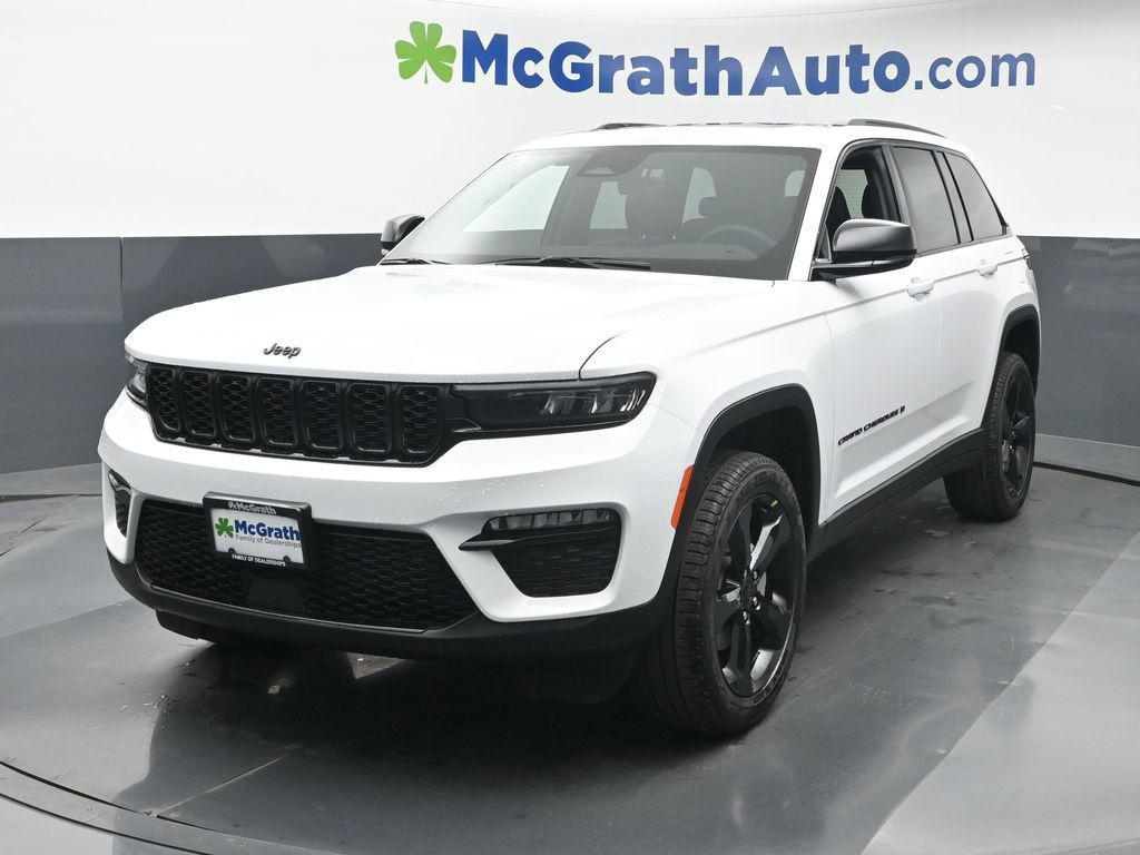 new 2025 Jeep Grand Cherokee car, priced at $45,890