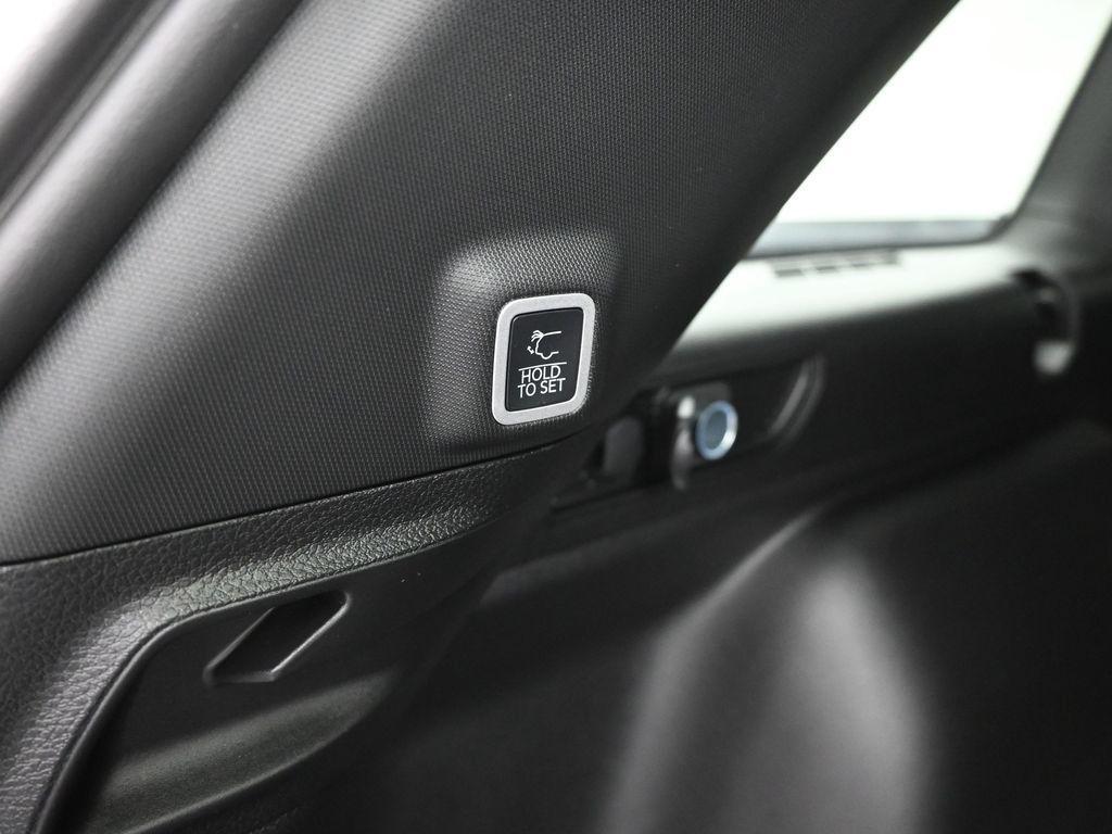 new 2025 Jeep Grand Cherokee car, priced at $36,325