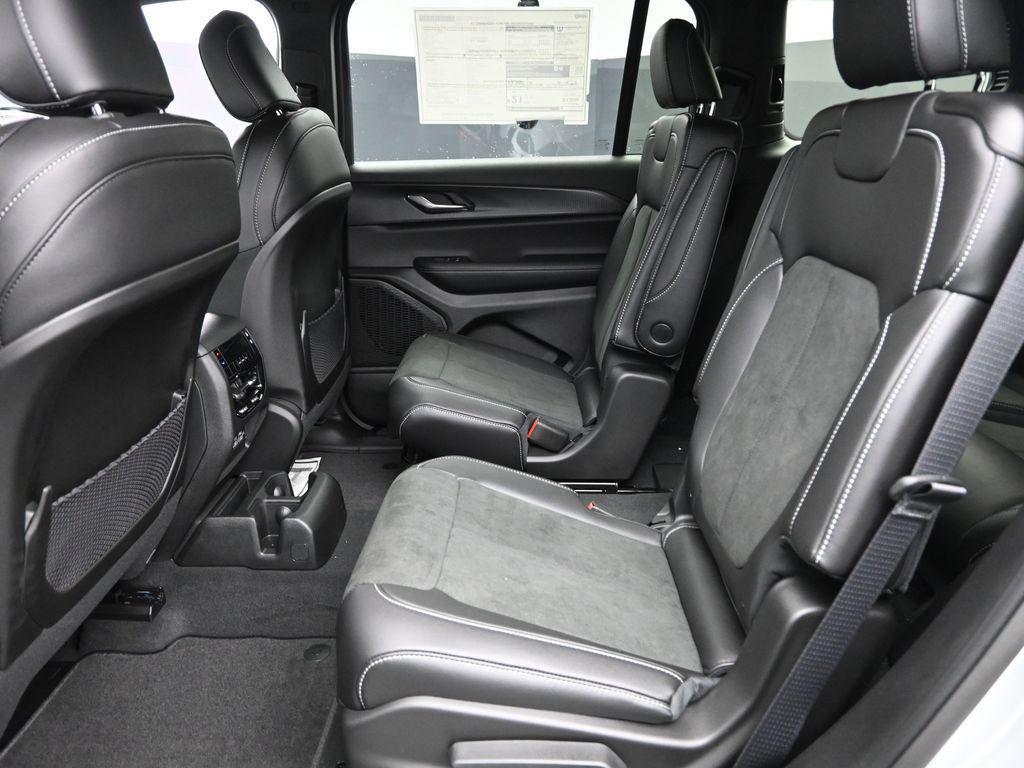 new 2025 Jeep Grand Cherokee L car, priced at $42,655