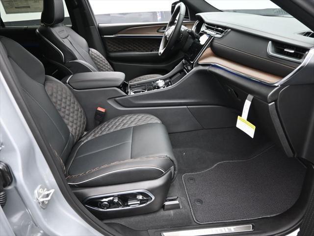 new 2025 Jeep Grand Cherokee car, priced at $55,930