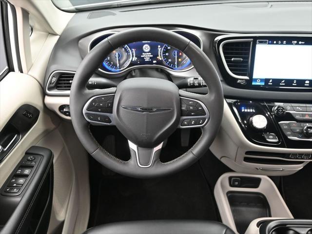 used 2023 Chrysler Pacifica car, priced at $25,900