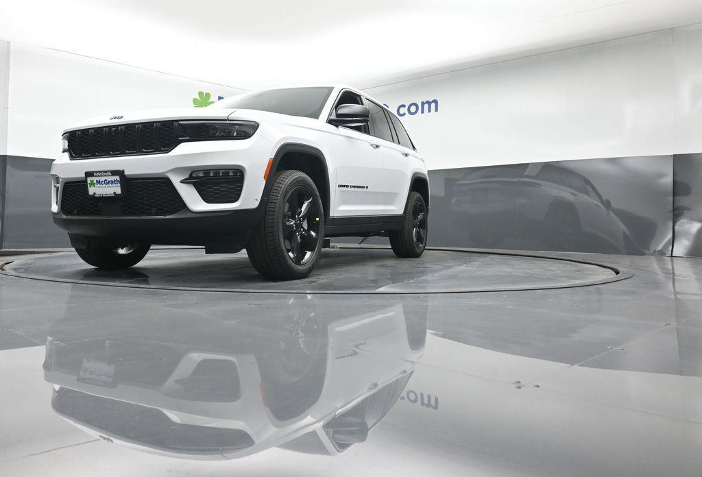 new 2025 Jeep Grand Cherokee car, priced at $48,815