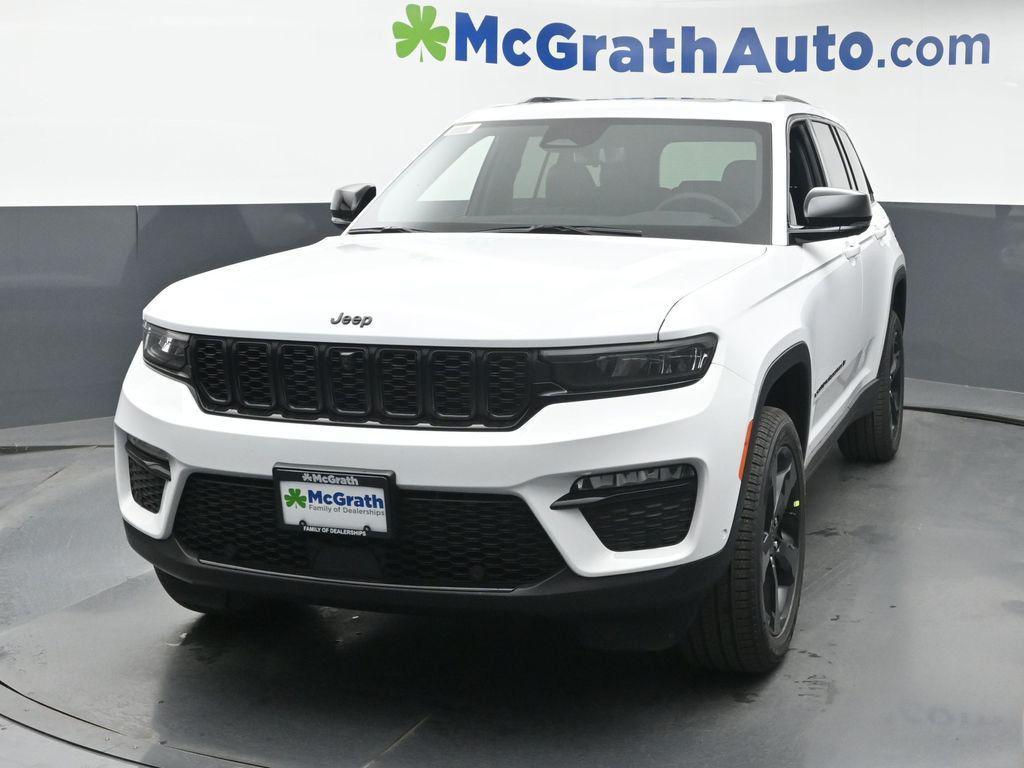 new 2025 Jeep Grand Cherokee car, priced at $48,815