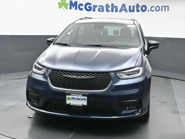 new 2025 Chrysler Pacifica car, priced at $49,906