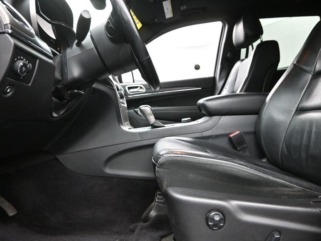 used 2018 Jeep Grand Cherokee car, priced at $15,767