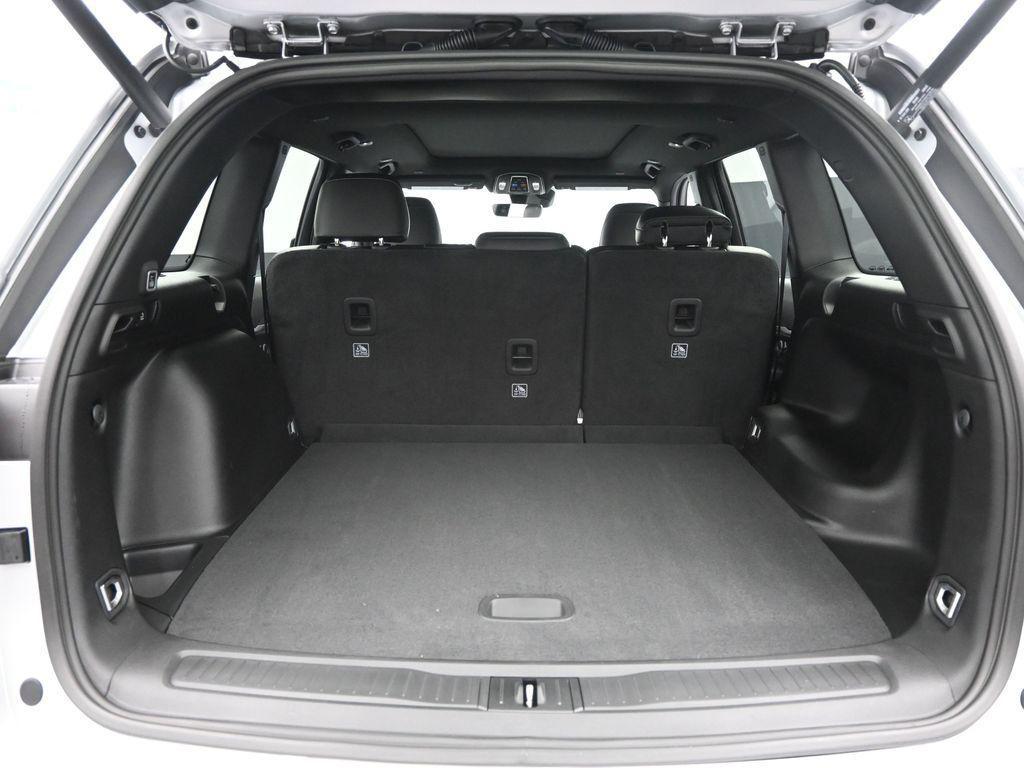 new 2025 Jeep Grand Cherokee car, priced at $44,255