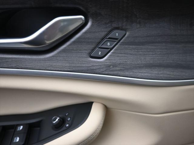 new 2025 Jeep Grand Cherokee car, priced at $45,646