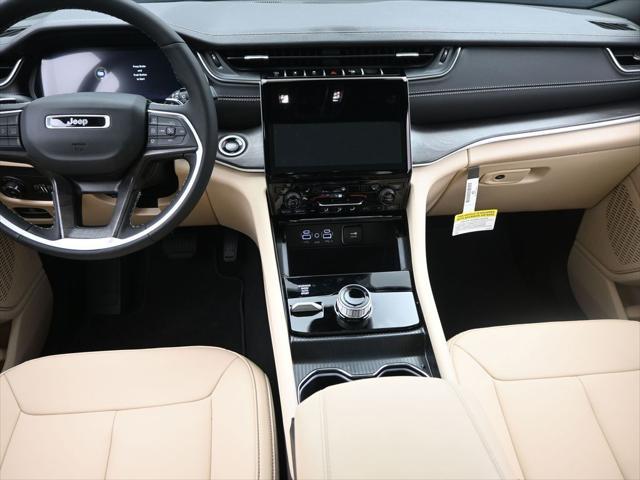 new 2025 Jeep Grand Cherokee car, priced at $45,646
