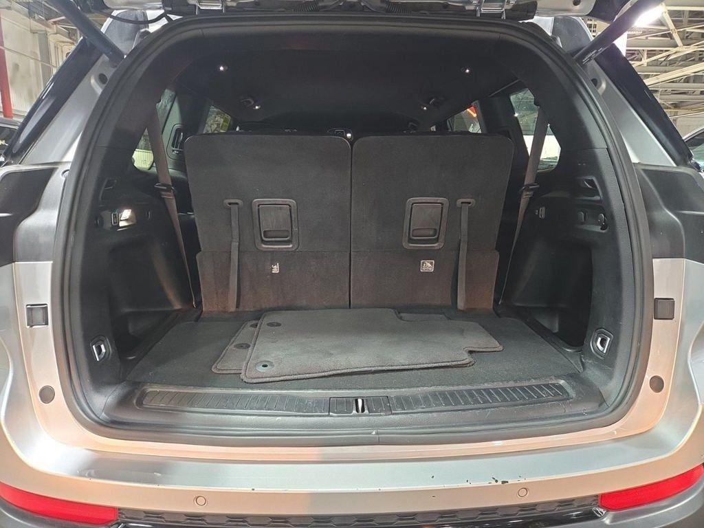 used 2024 Jeep Grand Cherokee L car, priced at $32,623