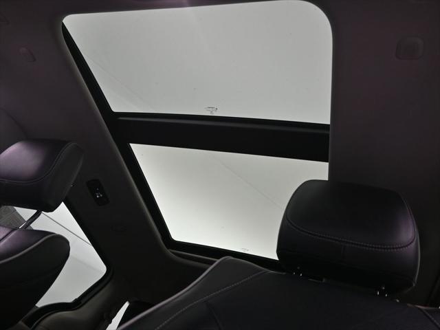 used 2023 Chrysler Pacifica car, priced at $31,000