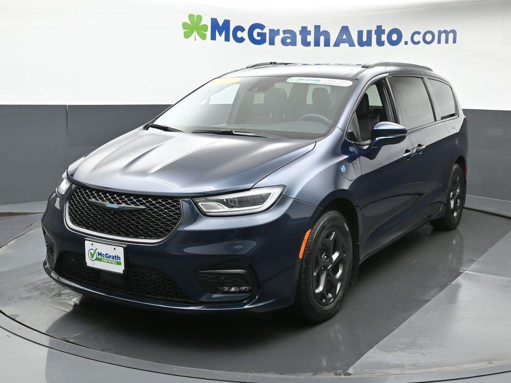 used 2021 Chrysler Pacifica Hybrid car, priced at $32,631