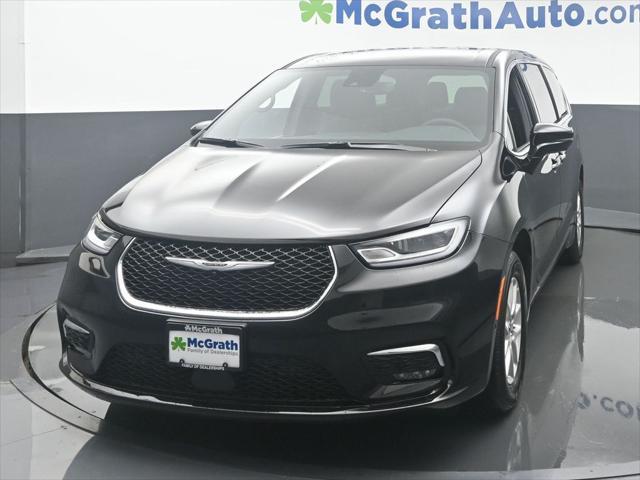 new 2025 Chrysler Pacifica car, priced at $39,425